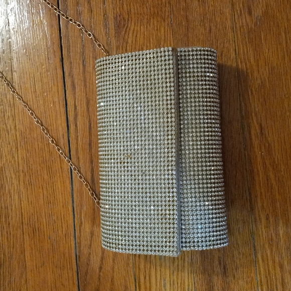 Handbags - ❤️Never used cute gold rhinestone purse